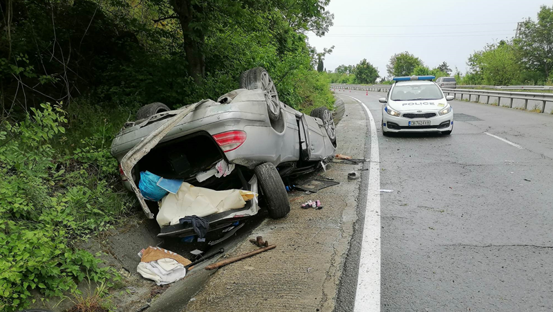 Тежка катастрофа край Бургас изпрати жена в болница