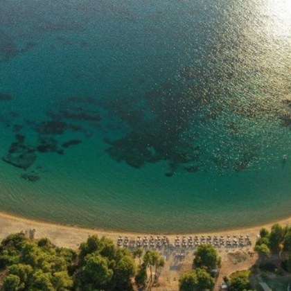 Уникално красив остров в Гърция крие страхотни гледки Скиатос е