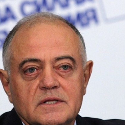 Атанас Атанасов катастрофира