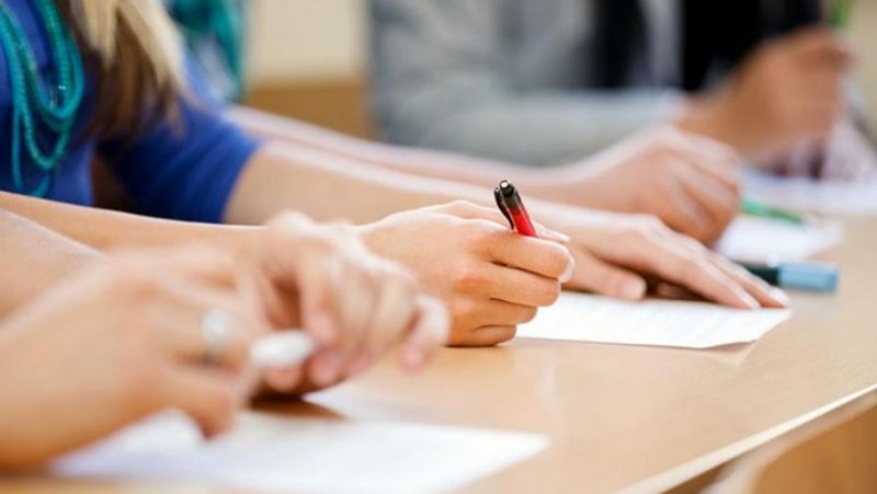 Близо 49 000 зрелостници се явяват на втора задължителна матура
