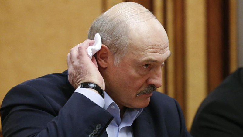 Лукашенко отхвърли твърденията, че страда от сериозно заболяване
