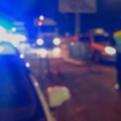 Тежка катастрофа взе две жертви, колата се усукала около дърво