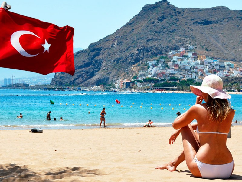 Празни плажове и хотели в Турция! Руснаците избягаха заради цени до небесата ВИДЕО