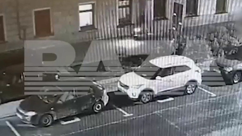 Електрически скутер се взриви в движение ВИДЕО