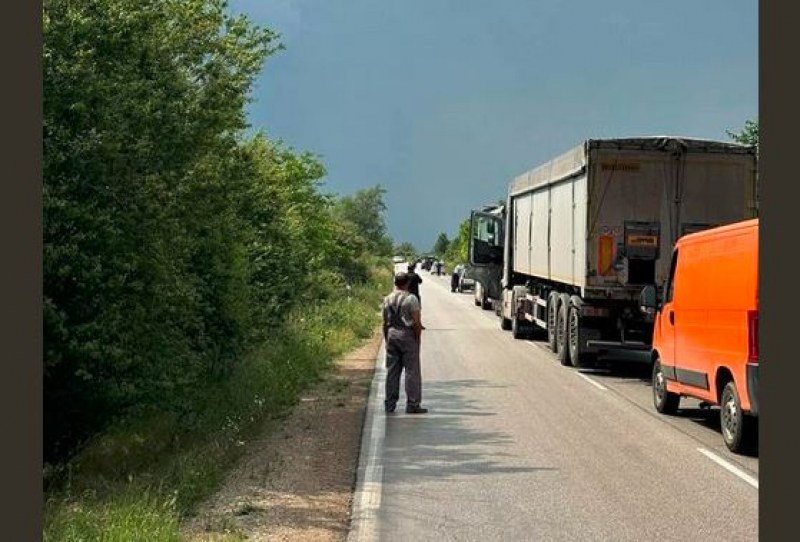 Тежка катастрофа с жертва до Велико Търново, затвориха пътя*