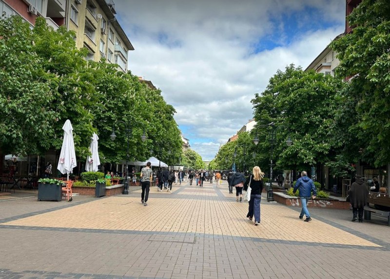 До 26° удря термометърът, но не забравяйте чадърите!