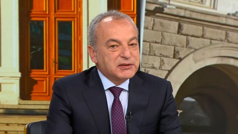 Гълъб Донев с важни новини за пенсиите за юни и Бюджет 2022
