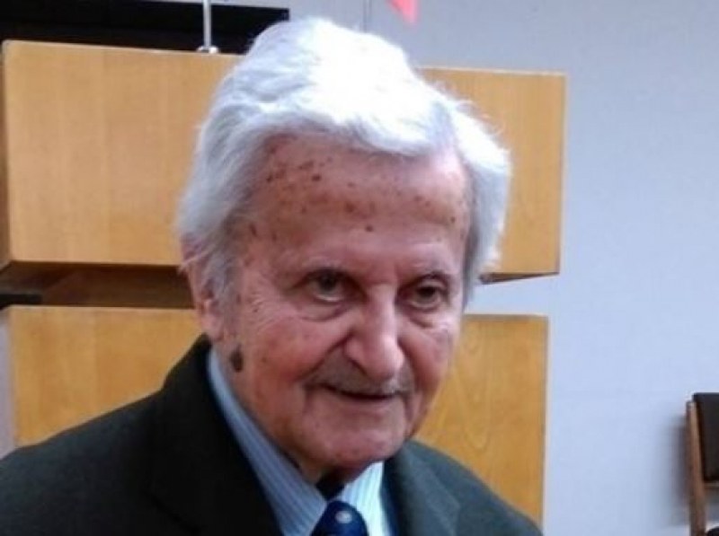 На 90-годишна възраст почина лекарят-онколог проф. д-р Иван Черноземски. Това