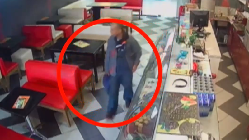 Мъж открадна пари и скъп телефон от сладкарница в Пловдив ВИДЕО