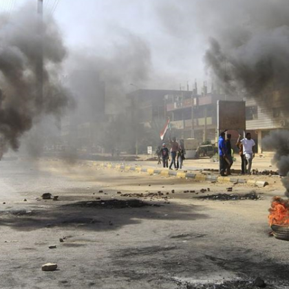 Жители на суданската столица Хартум съобщиха днес за рязка ескалация