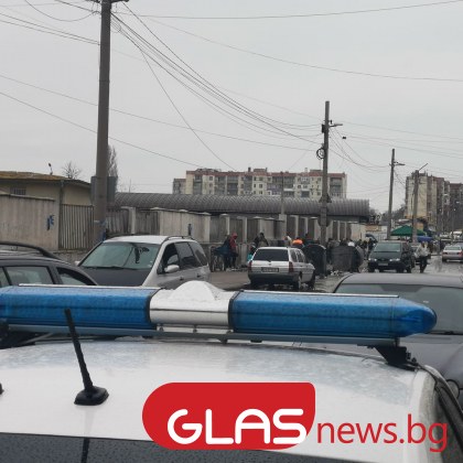 Задържаха 13 души при спецакция, сред тях и полицай