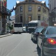 Камион предизвика хаос в центъра на наш град СНИМКА