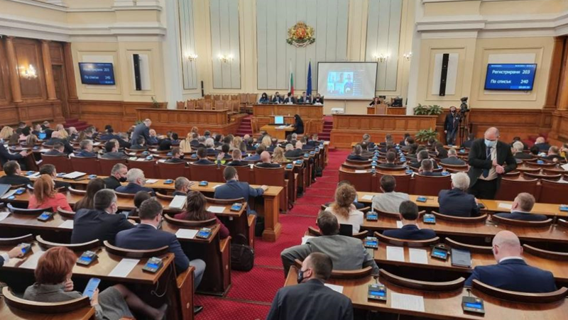 Депутатите от ПП-ДБ оттеглиха точката за Пловдивския панаир