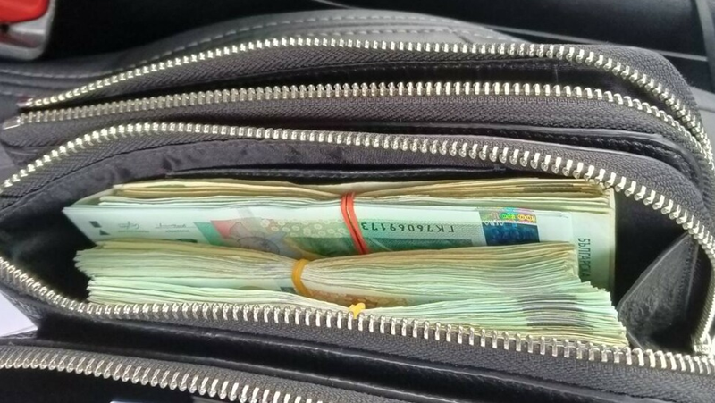 Служители на ГДБОП арестуваха мъж за изнудване СНИМКИ