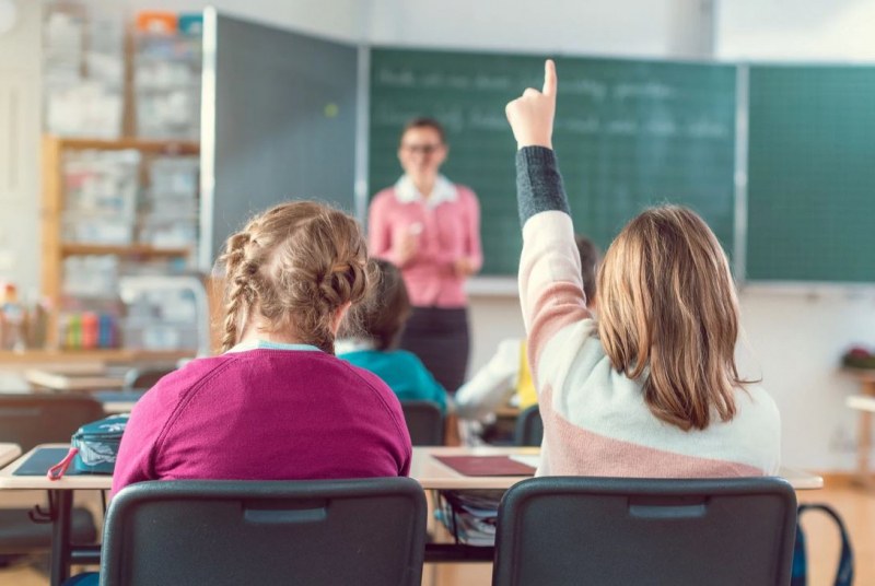 Учители в Германия искат премахване на часовете по английски