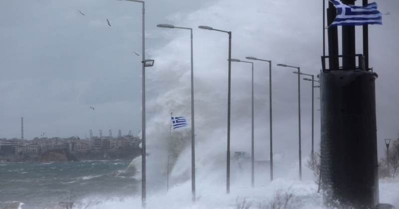 Гръцката Гражданска защита отново предупреждава за екстремно време с дъждове,