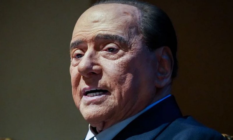 Кой ще наследи бизнесите на Силвио Берлускони