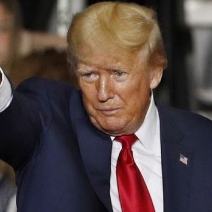 Федерални шерифи арестуваха Доналд Тръмп Бившият президент на САЩ е задържан