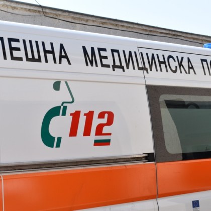 Облицовъчен камък убил водача на камиона, мъж е с премазани крака