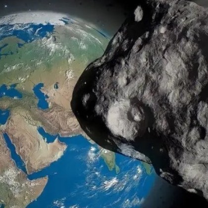Близките до Земята астероиди с различни размери често се приближават