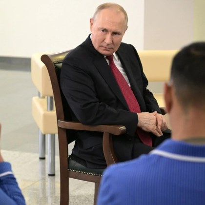 Преди ден руският президент Владимир Путин се срещна с военни командири