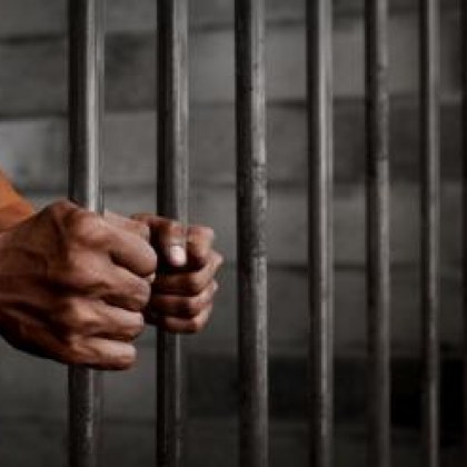 6 месеца затвор за съучастник в телефонни измами постанови съдът