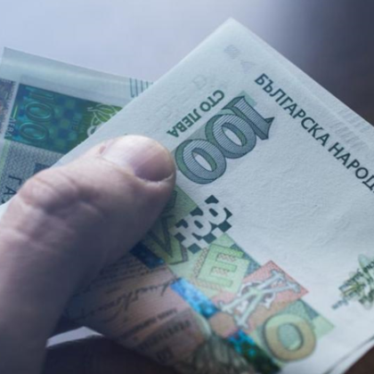 Откраднаха над 30 000 лв. и телевизор от жилище в Харманли