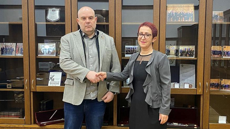 Заместничка на Гешев подаде молба за напускане