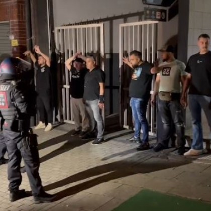 В Германия: 80 души се биха с железни прътове и ножове