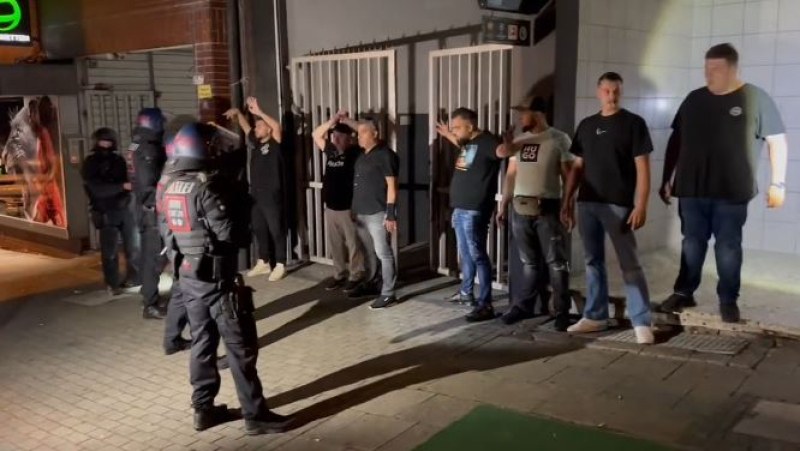 В Германия: 80 души се биха с железни прътове и ножове