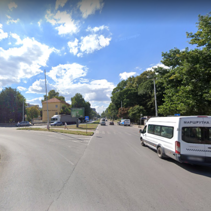 Поради авария на водопровод изцяло е спряно движението по бул