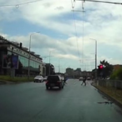 Шофьор във Варна предизвика огромно възмущение с действията си Водач