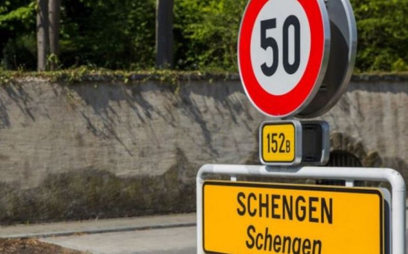Обрат! България влиза в Шенген на два етапа