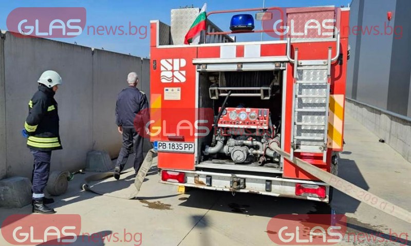 Автобус изгоря при пожар вчера в пловдивското село Градина,. Сигналът