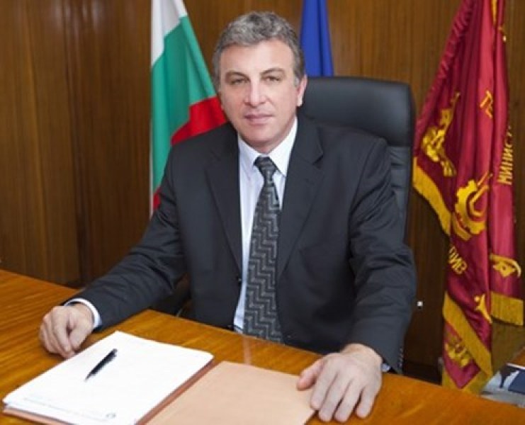Бившият ректор на УХТ, глобен от КПКОНПИ, става областен управител на Пловдив
