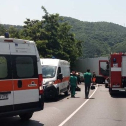 Учителка загина при тежка катастрофа на главен път Е 79 Инцидентът
