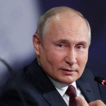Руският президент Владимир Путин подписа закон за глобите и административния