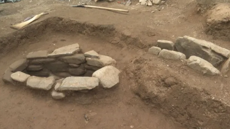Продължават разкритията при проучването на средновековния некропол край Неделино. Гробница