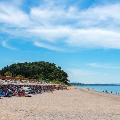 Най дългият плаж в Европа се намира в наша слънчева съседка