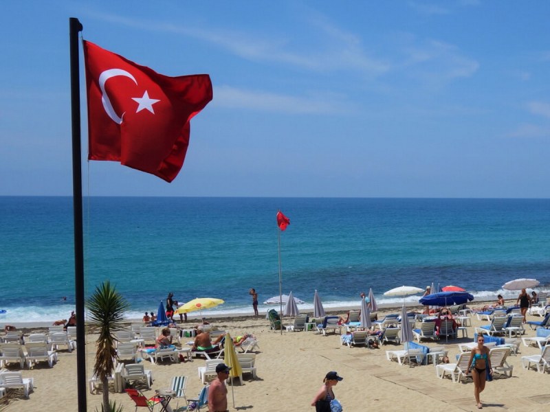 Азовските бойци в Турция получават по $728 на ден, глезят се в луксозни 5-звездни хотели