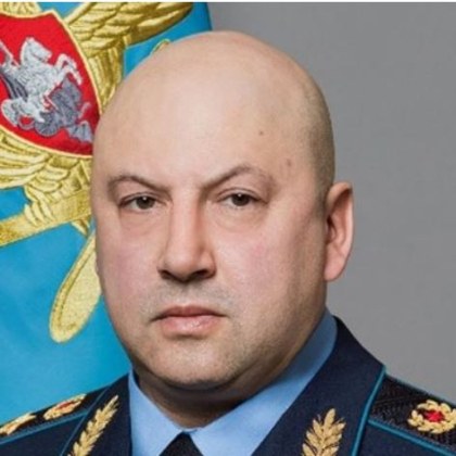 Главнокомандващият Въздушно космическите сили на Русия ген Сергей Суровикин вероятно e