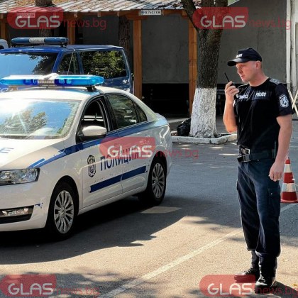 Пловдивски полицаи помогнали на шофьорка която изпаднала в затруднение на