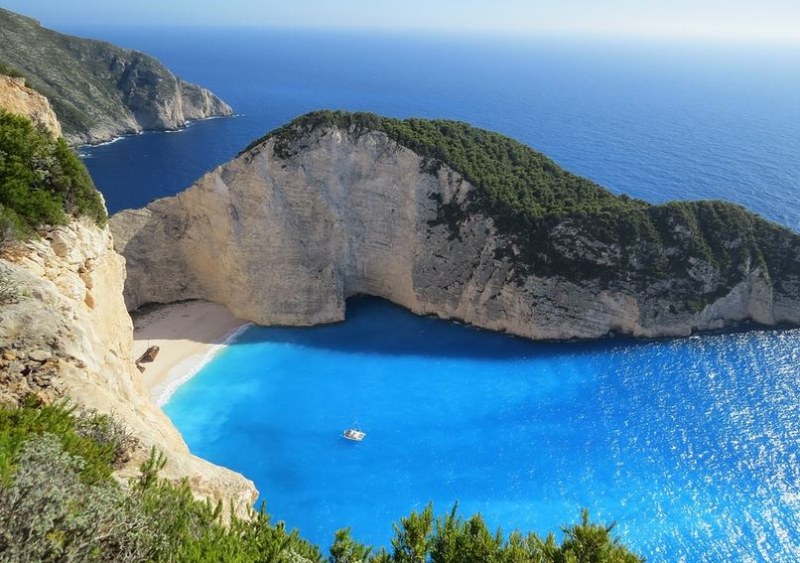 В Гърция с призив към туристите, посещаващи плажовете