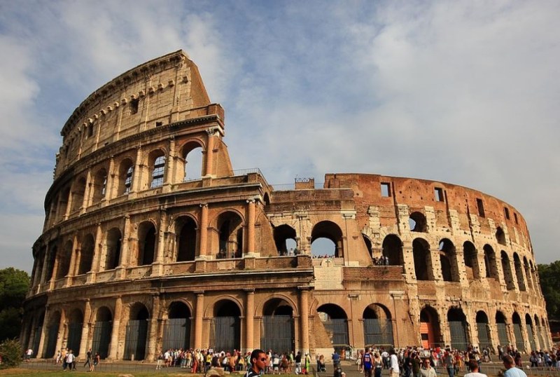 Колизеумът в Рим може да стане арена на съвременна гладиаторска