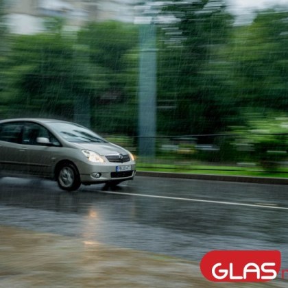 Жълт код за значителни валежи с гръмотевици в повечето области