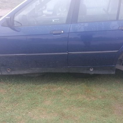В неприятна ситуация изпаднал шофьор Мъжът открил паркираната си кола
