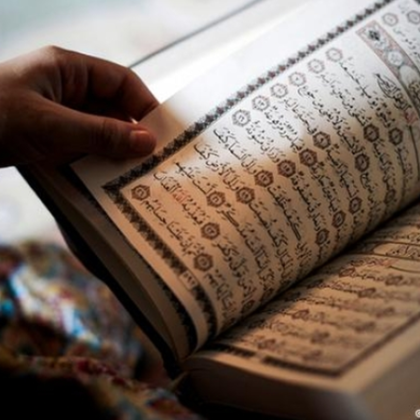 Шведското правителство осъди изгарянето на екземпляр на Корана пред главната