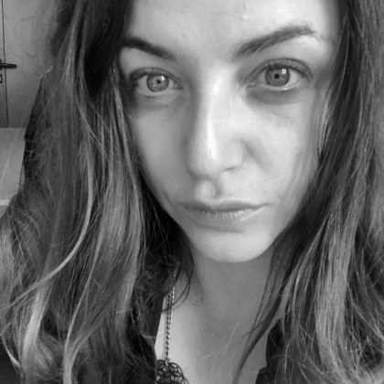 Починала е Ема Борисова от Междинна станция сценарист на сериала