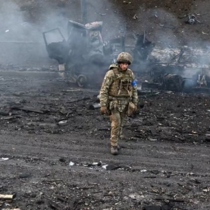 Войник който се смяташе за изчезнал  се появи на украинските позиции  Той
