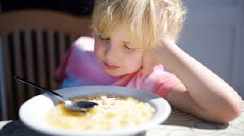 Кои храни могат да бъдат опасни за децата през лятото?